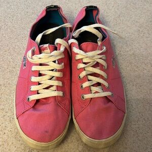 Lacoste sneaker size 6.5